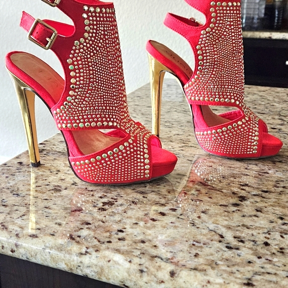 Liliana 5" heels, 3/4" platform, gold rhinestone embellishments & double buckles - Picture 3 of 7